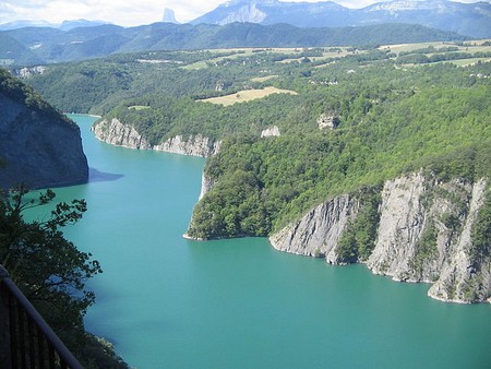 Lac de Monteynard.jpg